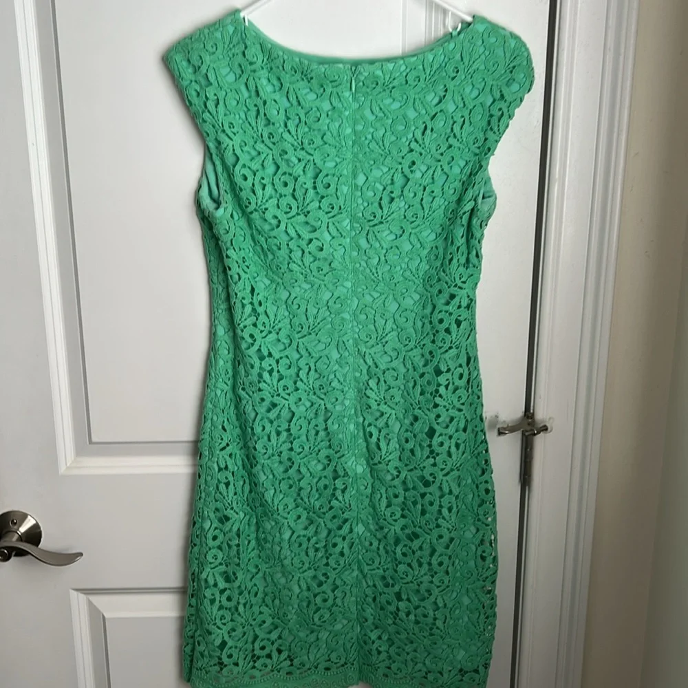 Lauren Ralph Lauren green lace dress. 10P - Picture 3 of 8